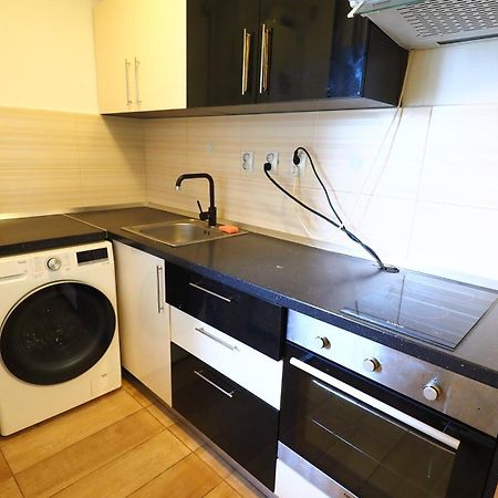 Iassium Airport Apartments Iasi Buitenkant foto